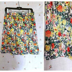 Size M Short Skirt in Vintage Fabric NWT